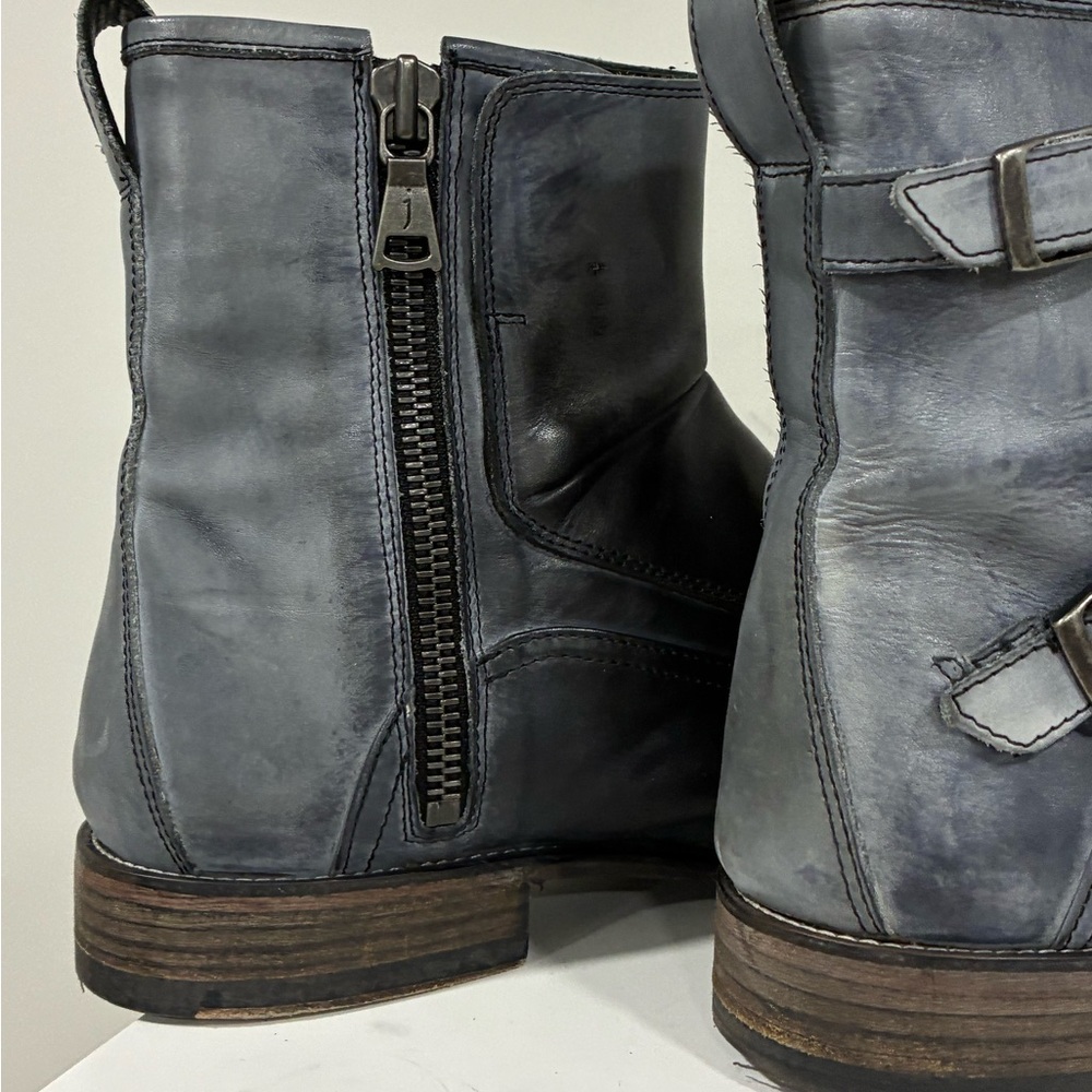John Varvatos Collection Fleetwood Triple Monk Boot
Size 11 - Picture 11 of 14